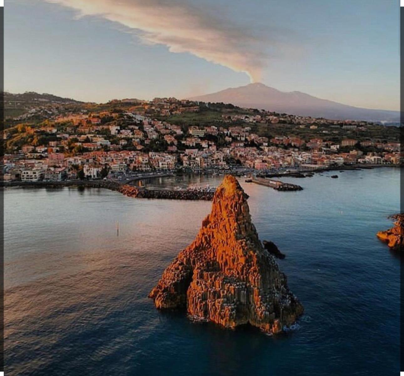 Bed and Breakfast Cbh Sicitaly Group Aci Castello Exterior foto